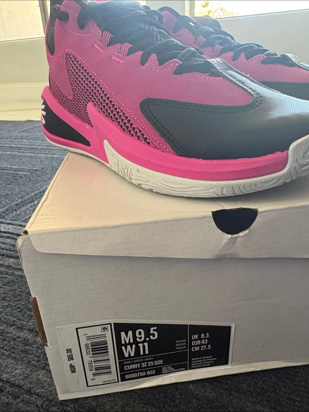 Under Armour Curry Men’s Athletic Shoes in Hot Pink & Black men’s 9.5 women’s 11